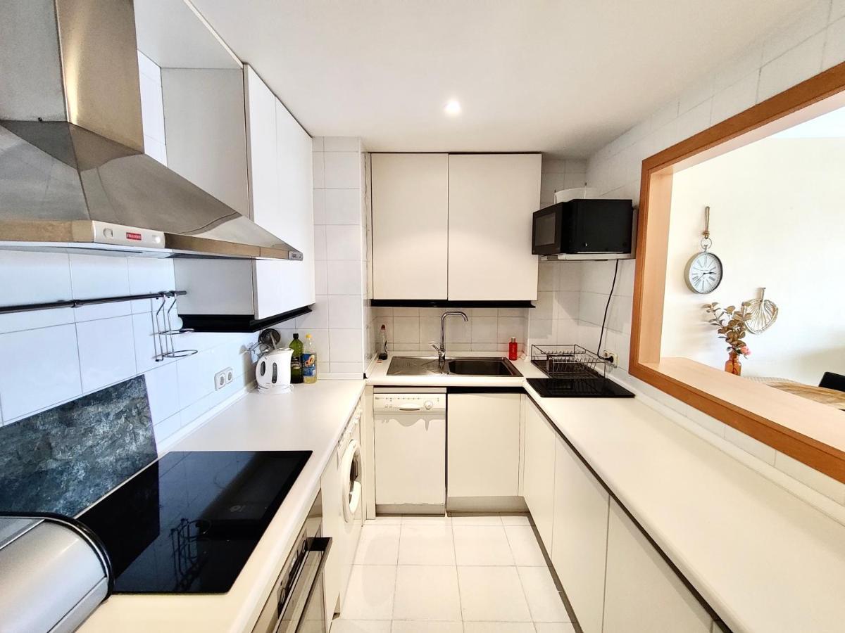 Exclusive Puerto Banus Beach Apartment Free Parking Wifi & Swimming Pool Марбелья Екстер'єр фото