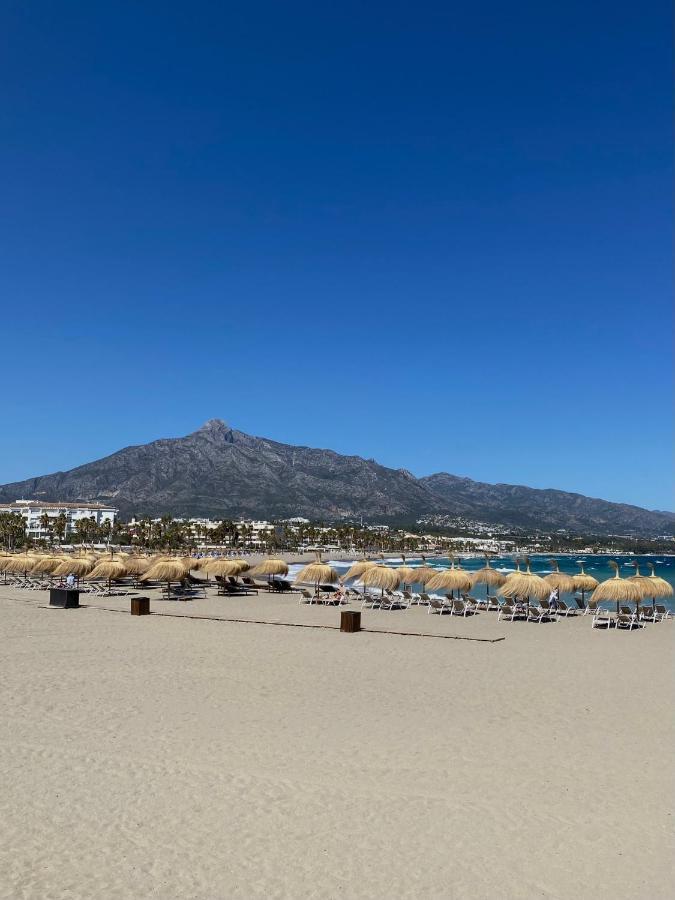 Exclusive Puerto Banus Beach Apartment Free Parking Wifi & Swimming Pool Марбелья Екстер'єр фото